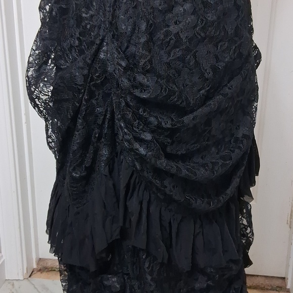 Spirit Black Lace Ruffle High-Low Skirt - Picture 5 of 9